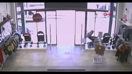 BALTALI DAMADA BU KEZ KARŞI TARAF SALDIRDI; ANNESİ BIÇAKLANDI