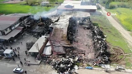 Elazığ'da yanan tavuk fabrikası böyle görüntülendi