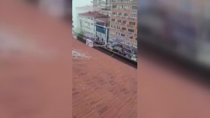 Ülkü Ocakları binasından Kılıçdaroğlu ve Akşener'e iftira pankartı