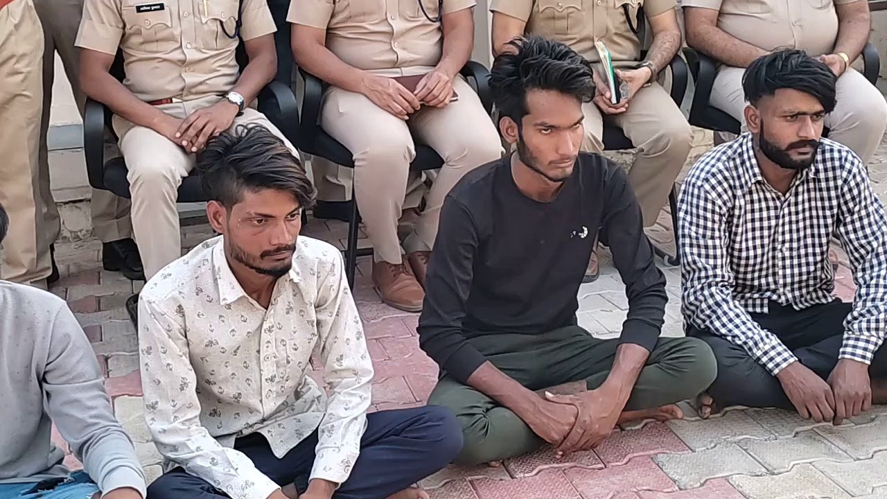 सोशल मीडिया पर वीडियो अपलोड करने के बाद पति पत्नी की कर दी हत्या