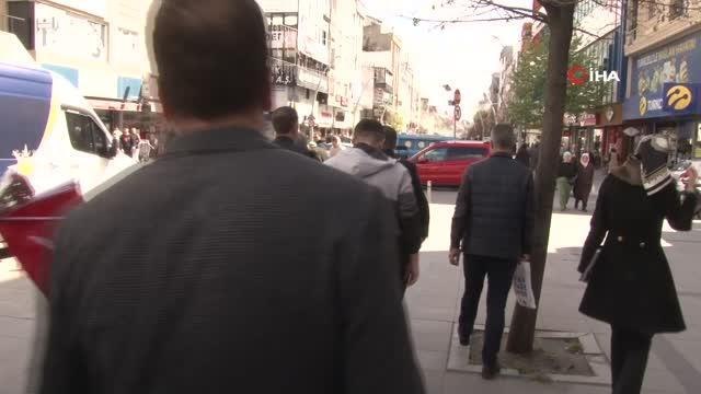 AK Parti İstanbul 2. Bölge Milletvekili adayı Yıldırım, gençlerden İlk oyum Erdoğan'a sözü aldı