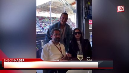 Kadir Doğulu ve Neslihan Atagül el ele