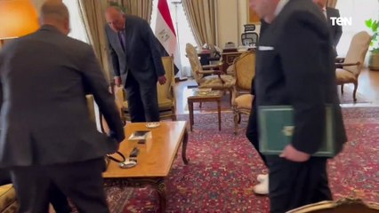 وزير الخارجية يستقبل أسرة الشهيد محمد الغراوي