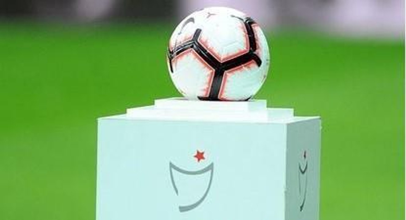 Beşiktaş - Galatasaray maçı ne zaman, saat kaçta, hangi kanalda? Beşiktaş - Galatasaray maçı şifresiz mi?