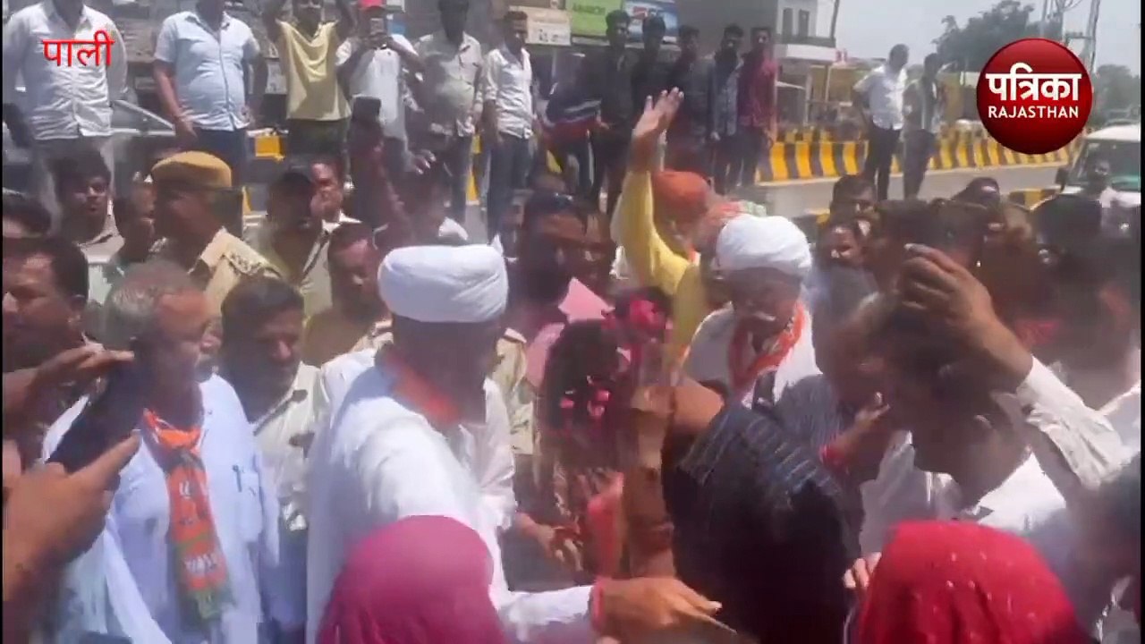 पीएम मोदी की पत्नी यशोदा बेन का यूं किया स्वागत, watch video...