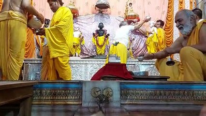 जगत जननी जानकी के स्वयंवर, वनवास एवं राज्याभिषेक के विग्रहों की अर्चना