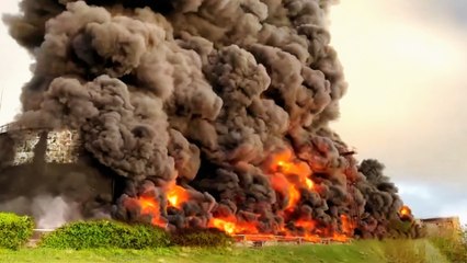 عقاب طويل الأمد.. لماذا فجرت أوكرانيا مستودع النفط في سيفاستوبل؟