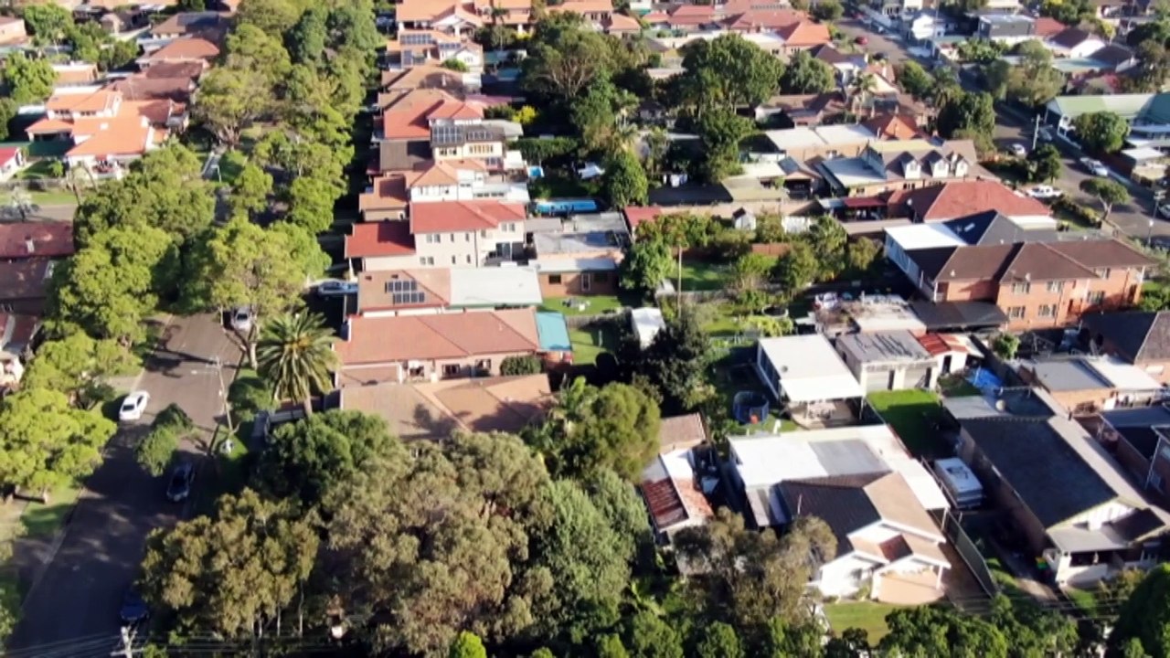 Mortgage holders anxiously wait for RBA's interest rates decision next week