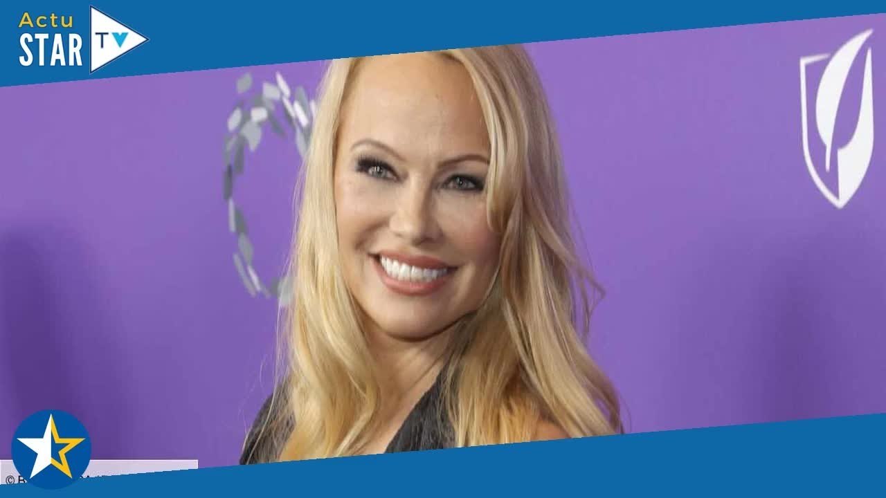 Pamela Anderson, 55 ans : la star d’Alerte à Malibu toujours sublime en maillot de bain