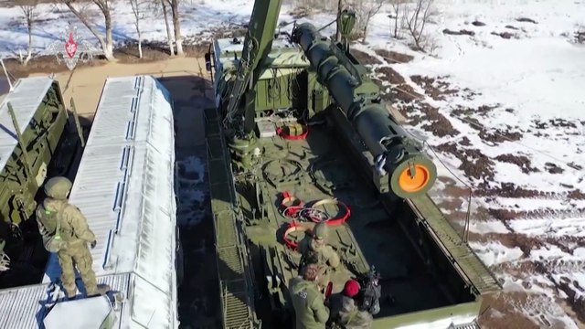 Zelenski advierte que todos los militares rusos son terroristas, no solo los mandos