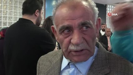 Depremzede 77 yaşındaki Umut dede, yaşadığı acıları şiire döktü