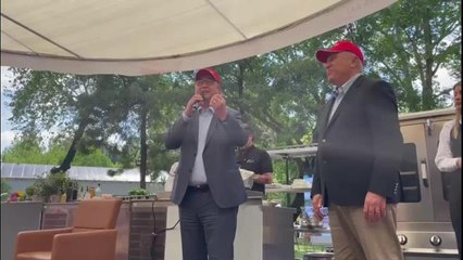 Bülent Tezcan: 15 Mayıs'ta Türkiye'de bütün mutfaklarda güzel yemekler pişsin