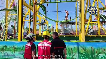 Evacuan a veinte personas atrapadas en una atracción de la Feria de Abril de Sevilla