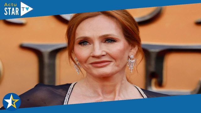 J.K. Rowling provoque les fans d’Harry Potter qui appellent au boycott de la série
