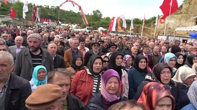Bakan Karaismailoğlu ve Bakan Özer, Ordu'da yol temel atma programında konuştu