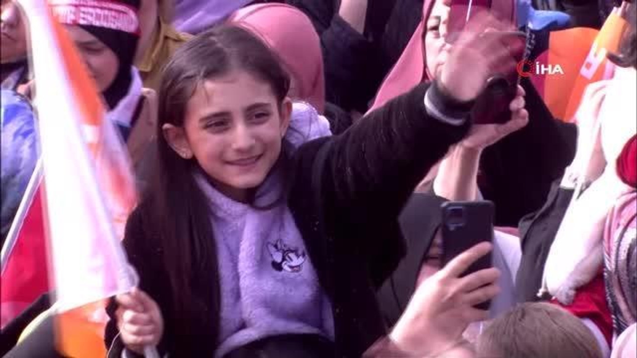 Cumhurbaşkanı Erdoğan: "Sandıklara sahip çıkacağız. Her bir kardeşim sandığa yanında en az 10 arkadaşını alıp götürecek"