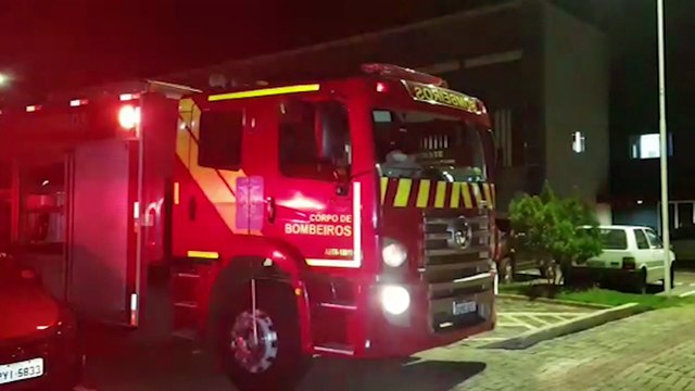 Área atingida por incêndio do HU não tem tráfego de pacientes, relata tenente dos Bombeiros