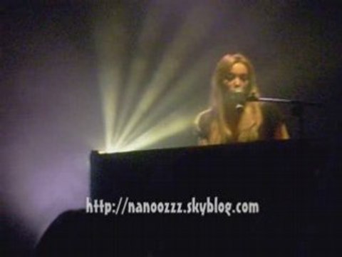 Léa Castel en live en concert à laffranchi à Marseille