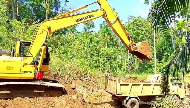 Non-stop Truck Loading for 2 Hours Komatsu PC 195 LC Excavator