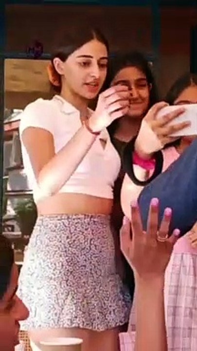 palak tiwari ananaya pandey & kaira advani spoted on airport