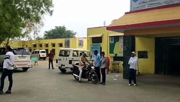 Ten friends were riding in two cars, both cars overturned, four died