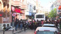 Taksim Meydanı'na çıkmaya çalışan gruba polis müdahalesi