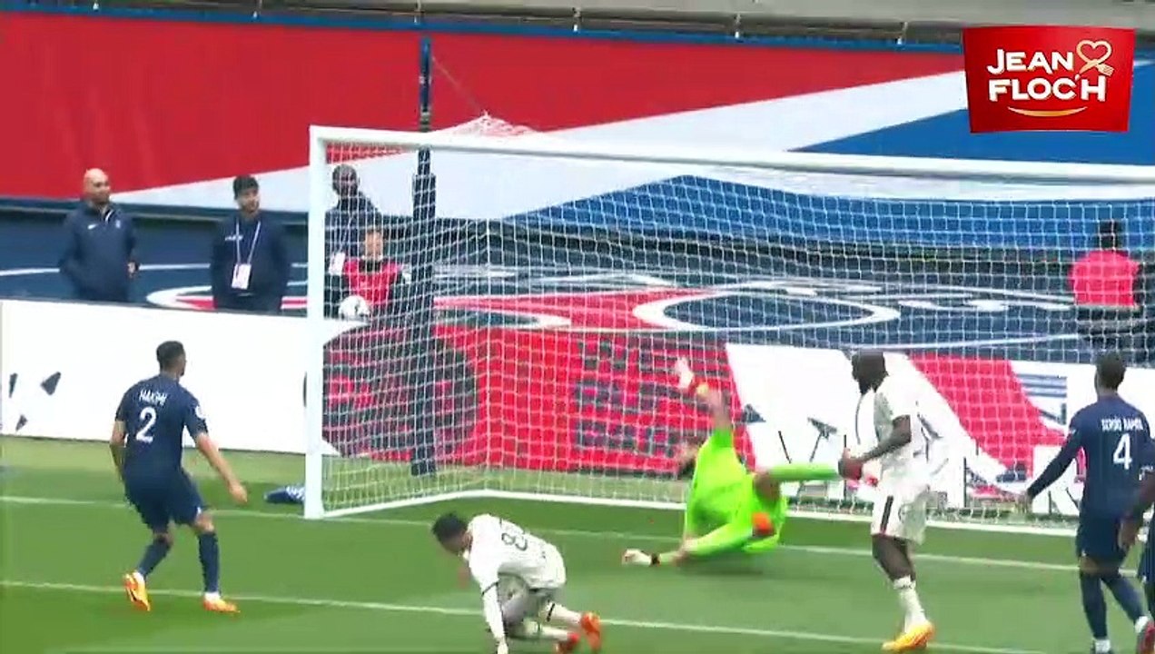 Le résumé de Paris SG - FC Lorient (1-3)