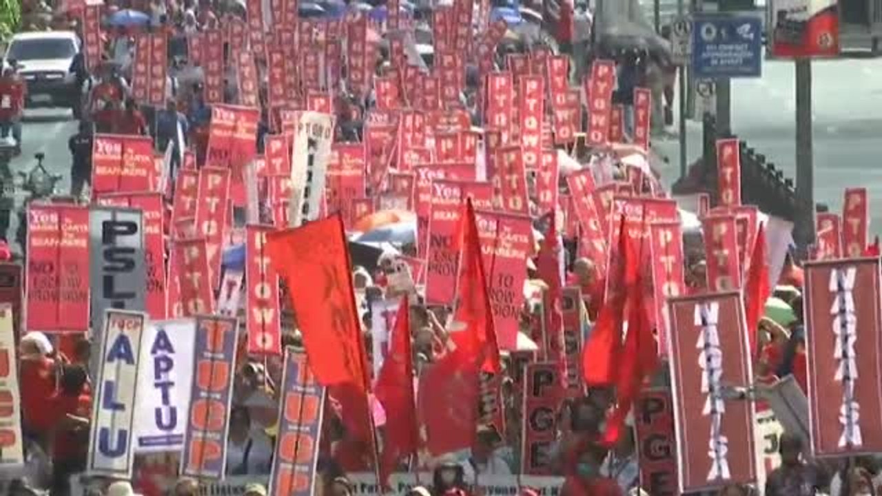 Miles de trabajadores toman las calles de Manila para celebrar el 1 de mayo