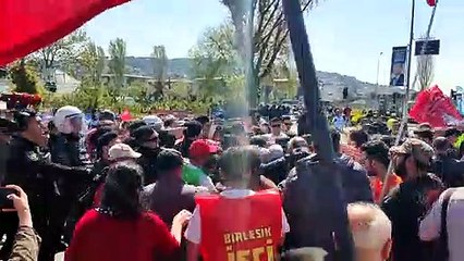 Maltepe'de İbrahim Kaypakkaya pankartına polis izin vermedi