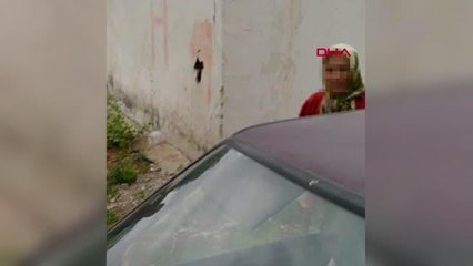 KİRACIYLA ANLAŞAMAYINCA KAZMAYLA DUVARI PARÇALAYIP, KAPIYA ASMA KİLİT TAKTI