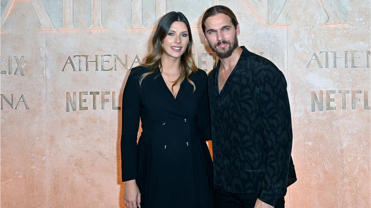 Voici - Camille Cerf et Théo Fleury prennent une grande décision avant la naissance de leur bébé