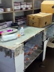 Video: सरकारी अस्‍पताल के सर्जिकल वार्ड में घुसा बरसात का पानी, तैरते नजर आए Medical Instruments