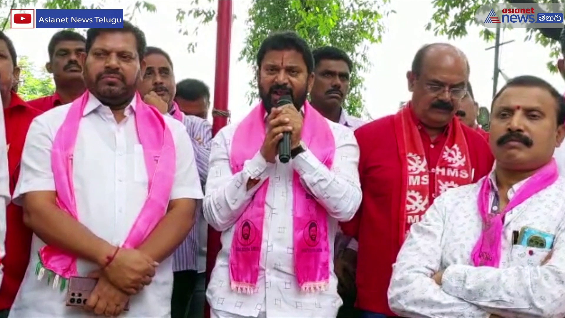 సింగరేణి బొగ్గు గనుల్లో ఘనంగా మే డే వేడుకలు 