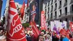 Los sindicatos salen a la calle en un Primero de Mayo centrado en subir los salarios