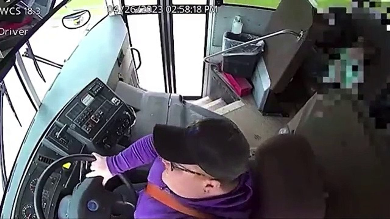 Un collégien de 13 ans sauve 66 élèves après le malaise de la conductrice d'un bus