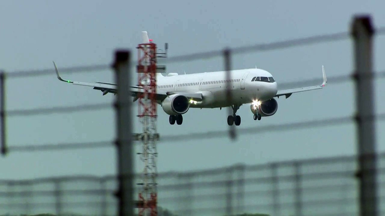 Sudan evacuees arrive in UK