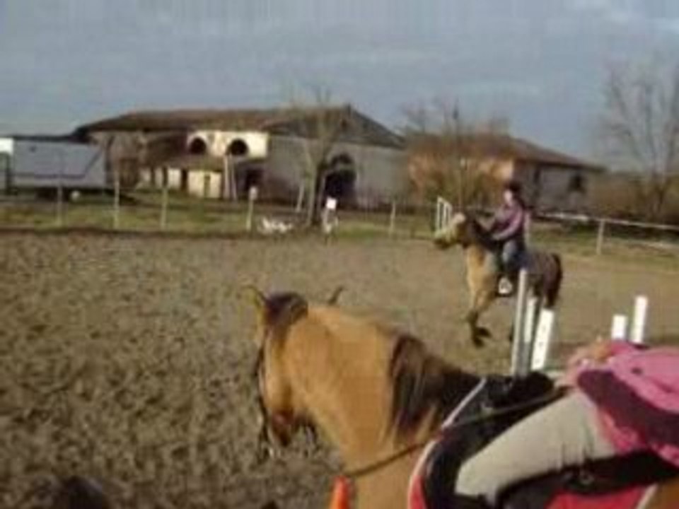 Encore maki & isa qui saute