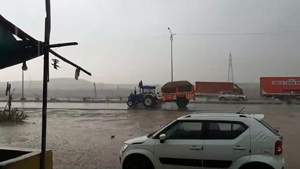 33 साल बाद अप्रेल महीने में सबसे ज्यादा बारिश