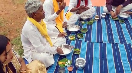 कलेक्टर, सीइओ, एसपी और डीएफओ ने लिया बोरे बासी का आनंद