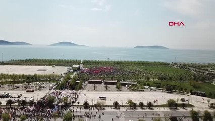 1 Mayıs kutlamaları Maltepe'de görüntülendi