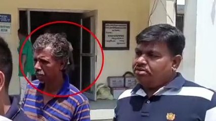 উঃ২৪পঃ বাড়িতে একা পেয়ে মহিলার সঙ্গে কু-কর্ম ! ধরা পড়ে বৃদ্ধের কি হল দেখুন