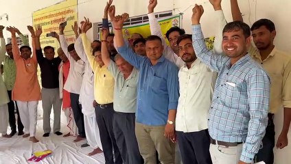 दौसा. धरना स्थल पर नहीं आने व महंगाई राहत शिविर में जाने वाले सरपंचों पर 11 सौ रुपए का जुर्माना