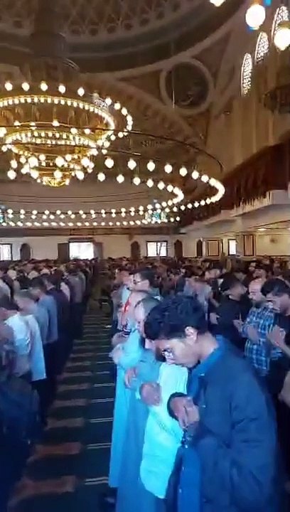 صلاة الجنازة على مصطفى درويش