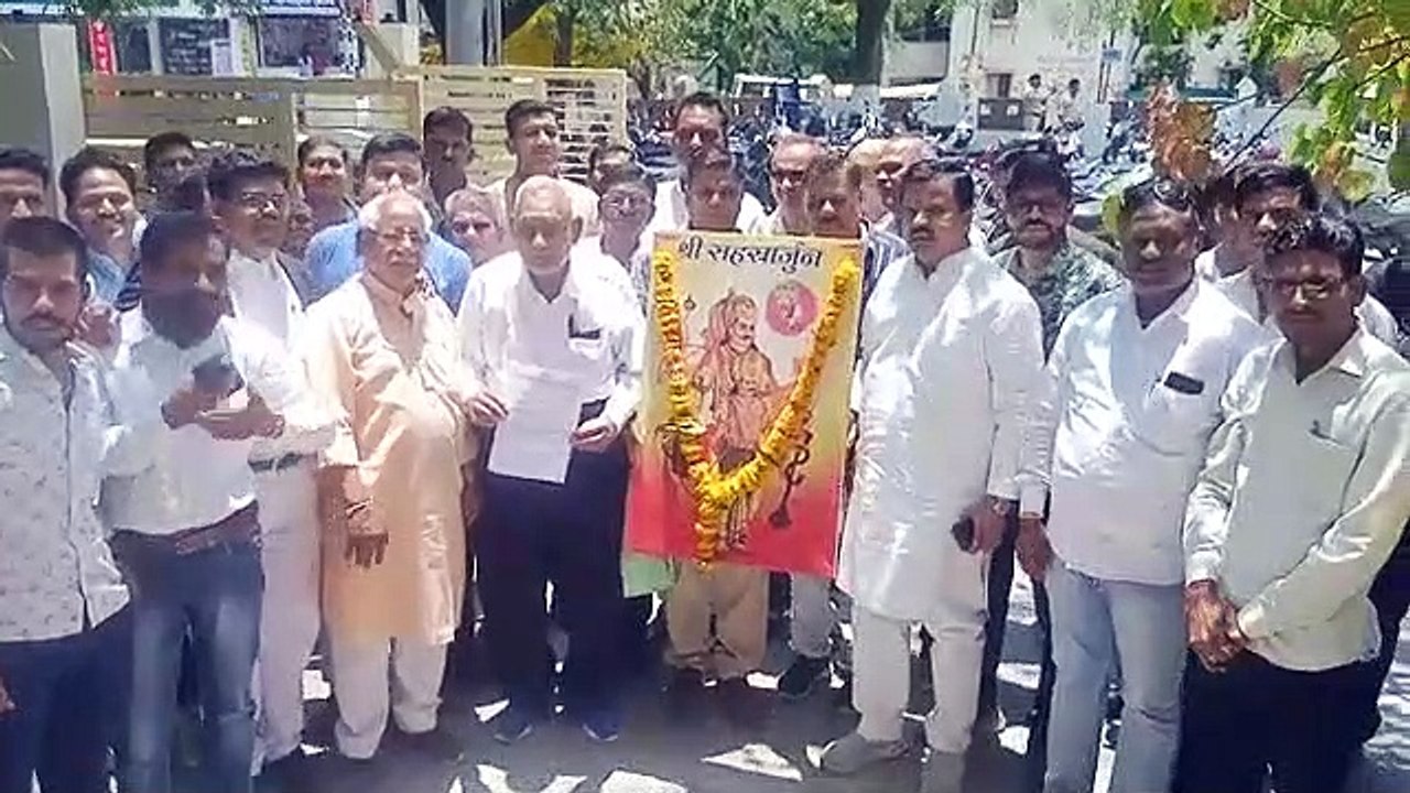 Demand for FIR against Dhirendra Shastri