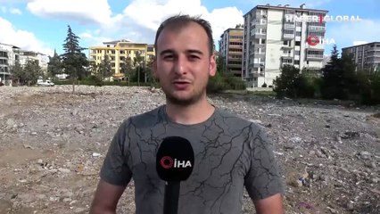 Yıkılan evinin enkazında kalan milyonluk altınları böyle kurtardı