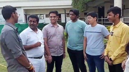 SURAT VIDEO : जेईई मेन-2023 में चमक उठे सूरत के सितारे