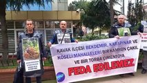 Taş ocağı yapılmasına tepki gösteren köylüler 1 Mayıs kutlamalarında 'siyah poşet' giydi