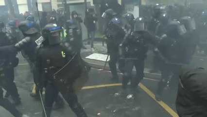 Disturbios en París en el Primero de Mayo