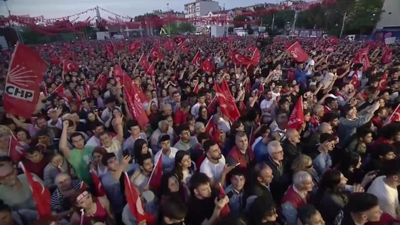 Millet İttifakı Cumhurbaşkanı Adayı Kılıçdaroğlu: "'şoföre Söz Ver Cumhurbaşkanım' Diyor.