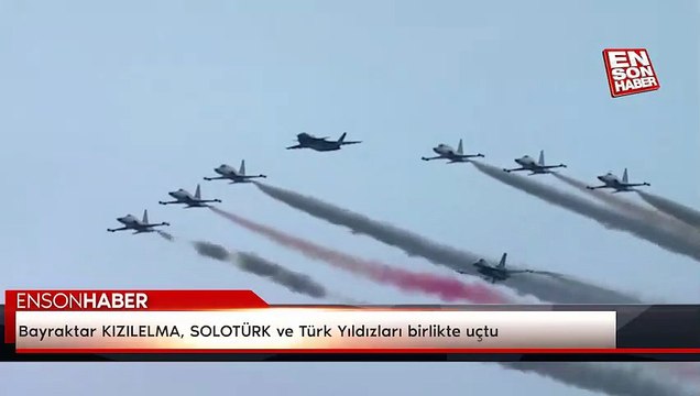 Bayraktar KIZILELMA, SOLOTÜRK ve Türk Yıldızları birlikte uçtu